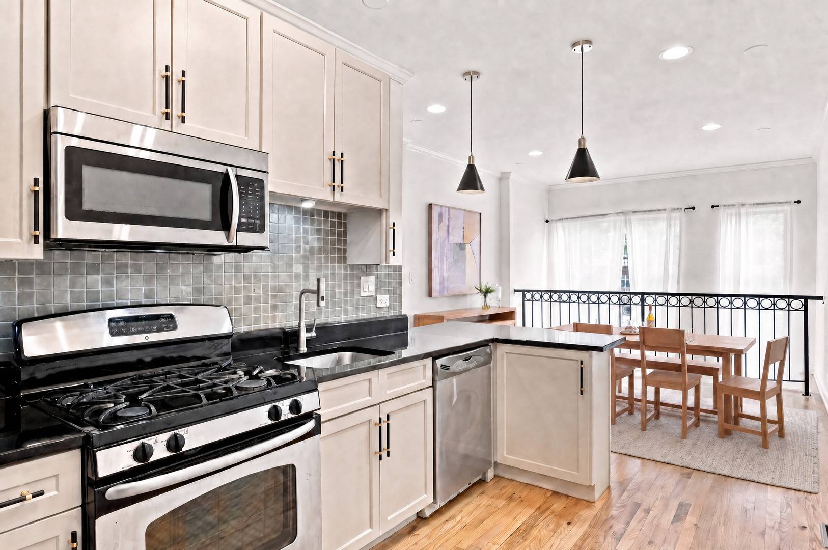 4203 S Prairie AVE #1, Chicago, IL 60653
