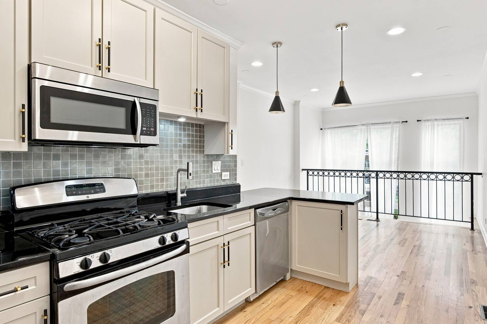 4203 S Prairie AVE #1, Chicago, IL 60653