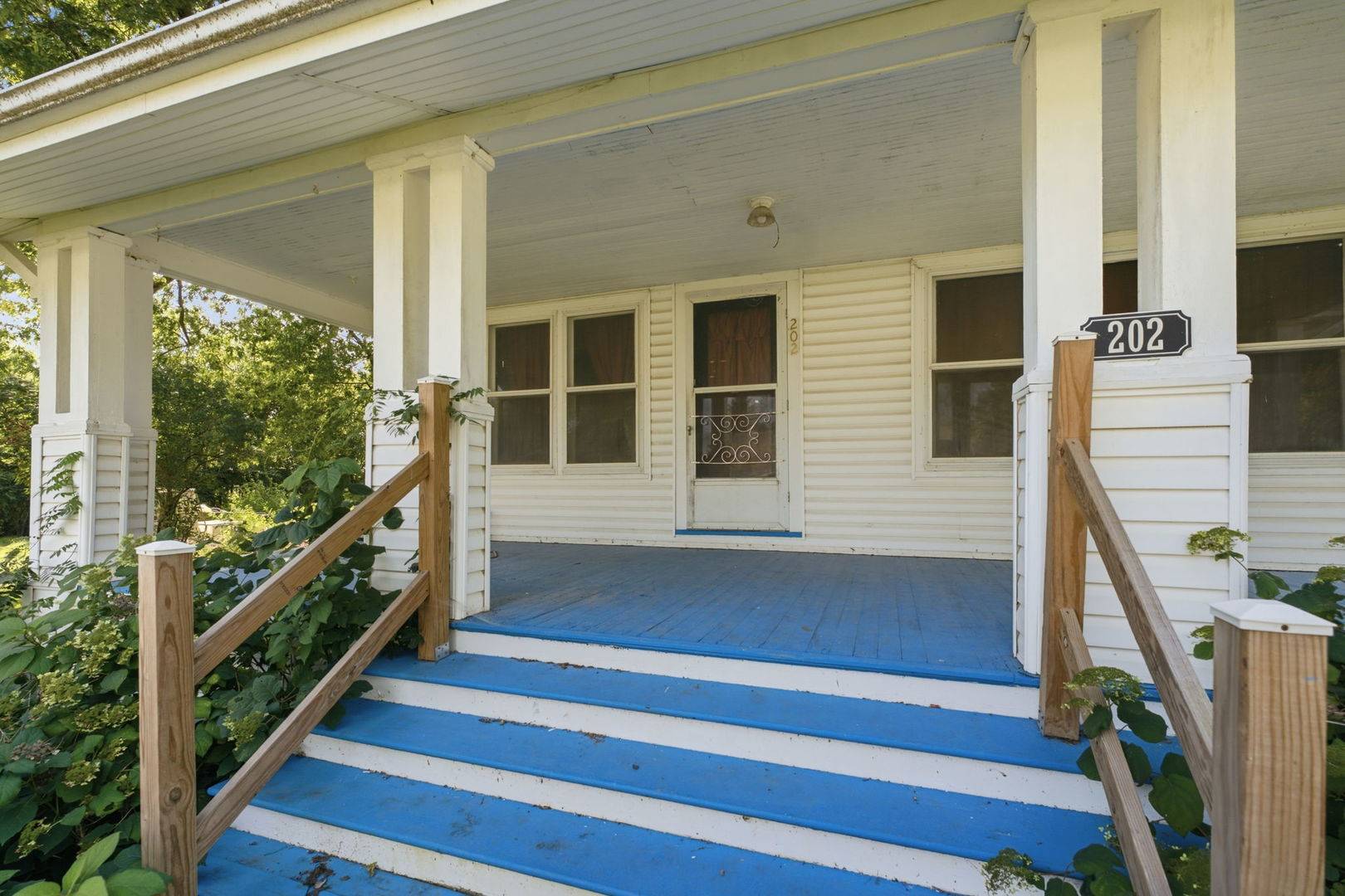 202 E Liberty ST, Joy, IL 61260