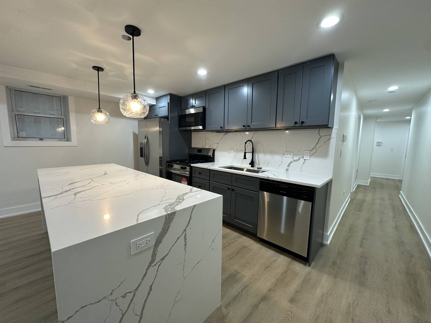 4338 N Clarendon AVE #GN, Chicago, IL 60613