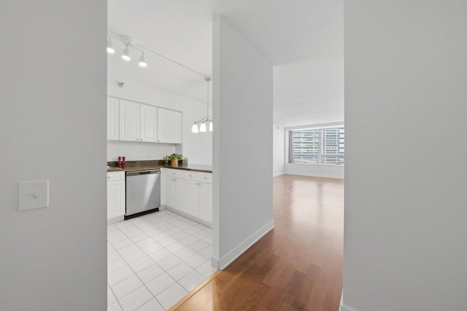 512 N MCCLURG CT #2611, Chicago, IL 60611