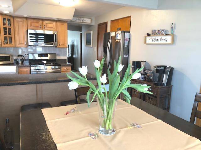 6316 W 64th ST, Chicago, IL 60638