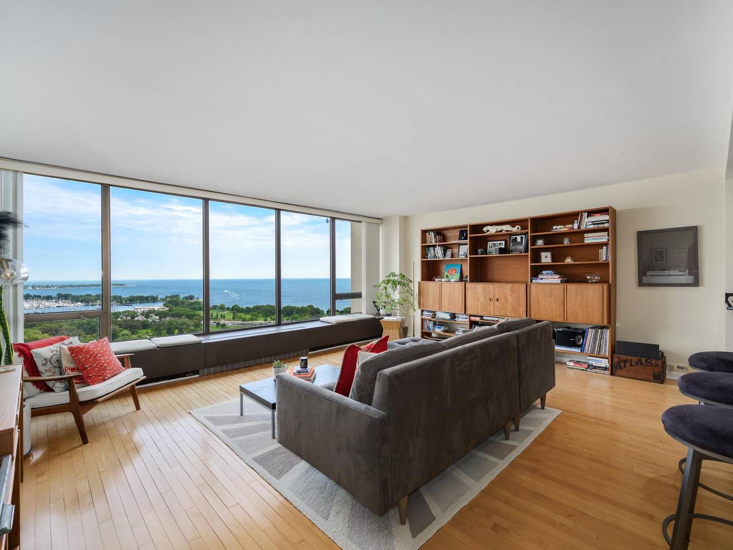 2800 N Lake Shore DR #2505, Chicago, IL 60657