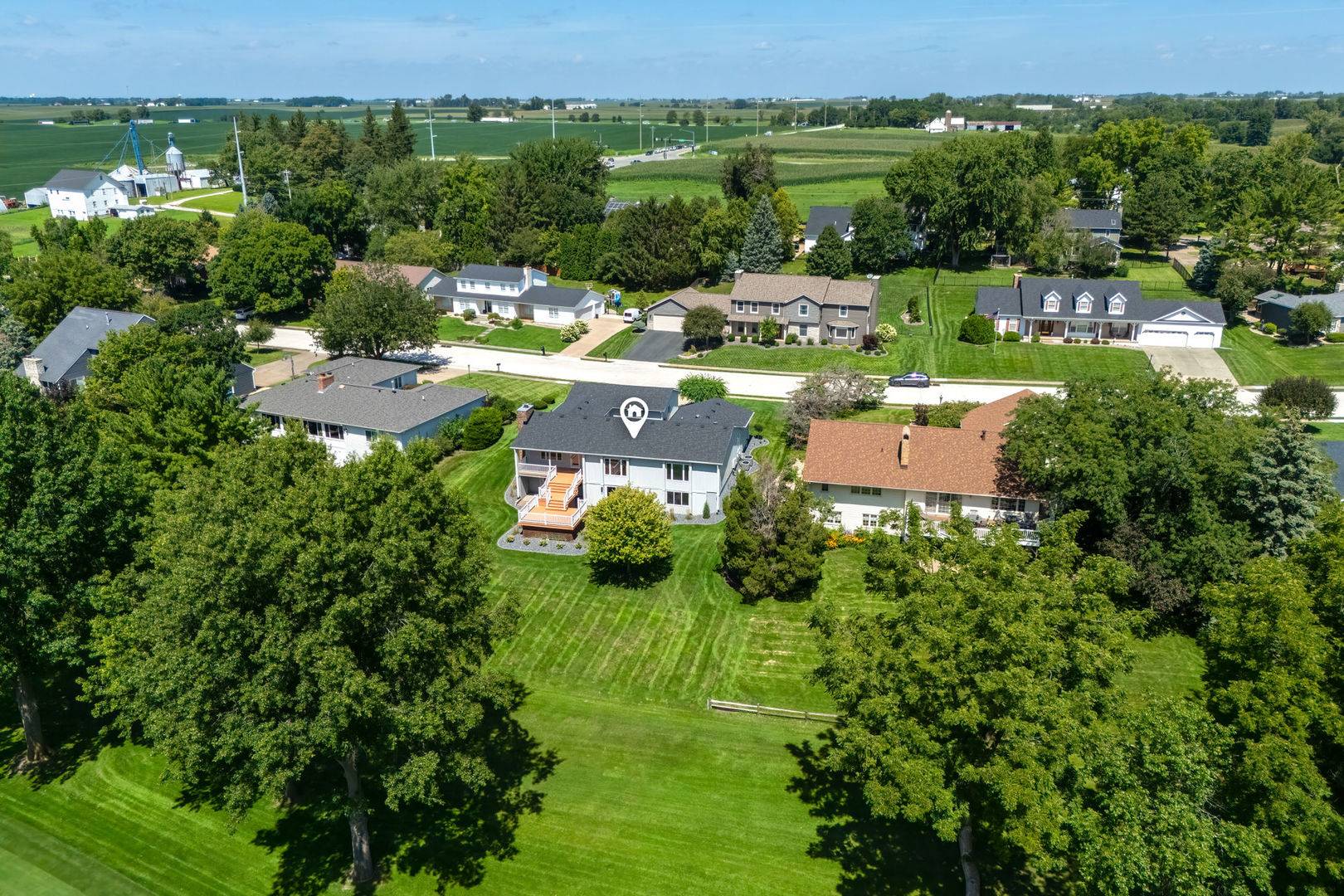 4817 Torrey Pines CT, Davenport, IA 52807