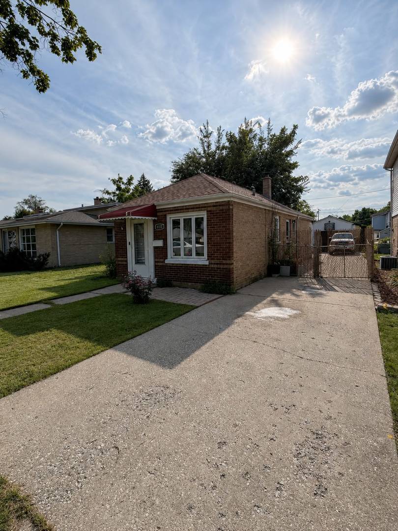 4418 Madison AVE, Brookfield, IL 60513