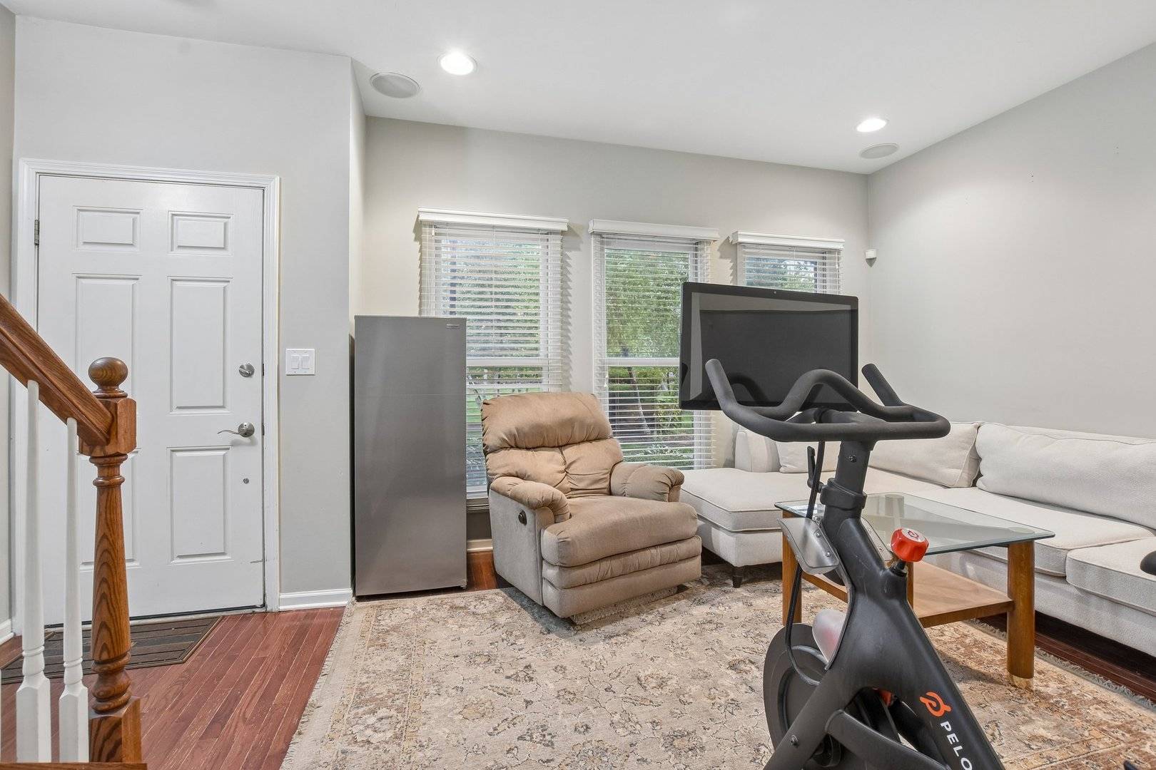 209 W Wood ST, Palatine, IL 60067