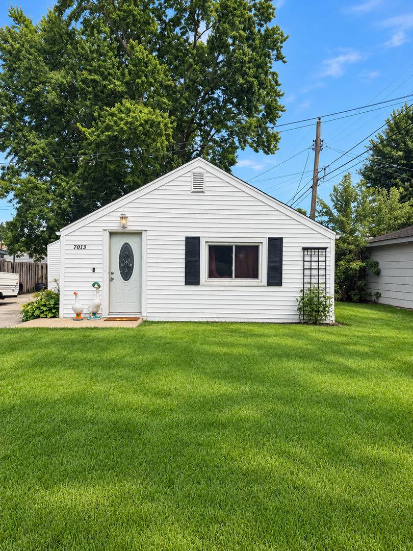 7013 Elkhorn ST, Machesney Park, IL 61115