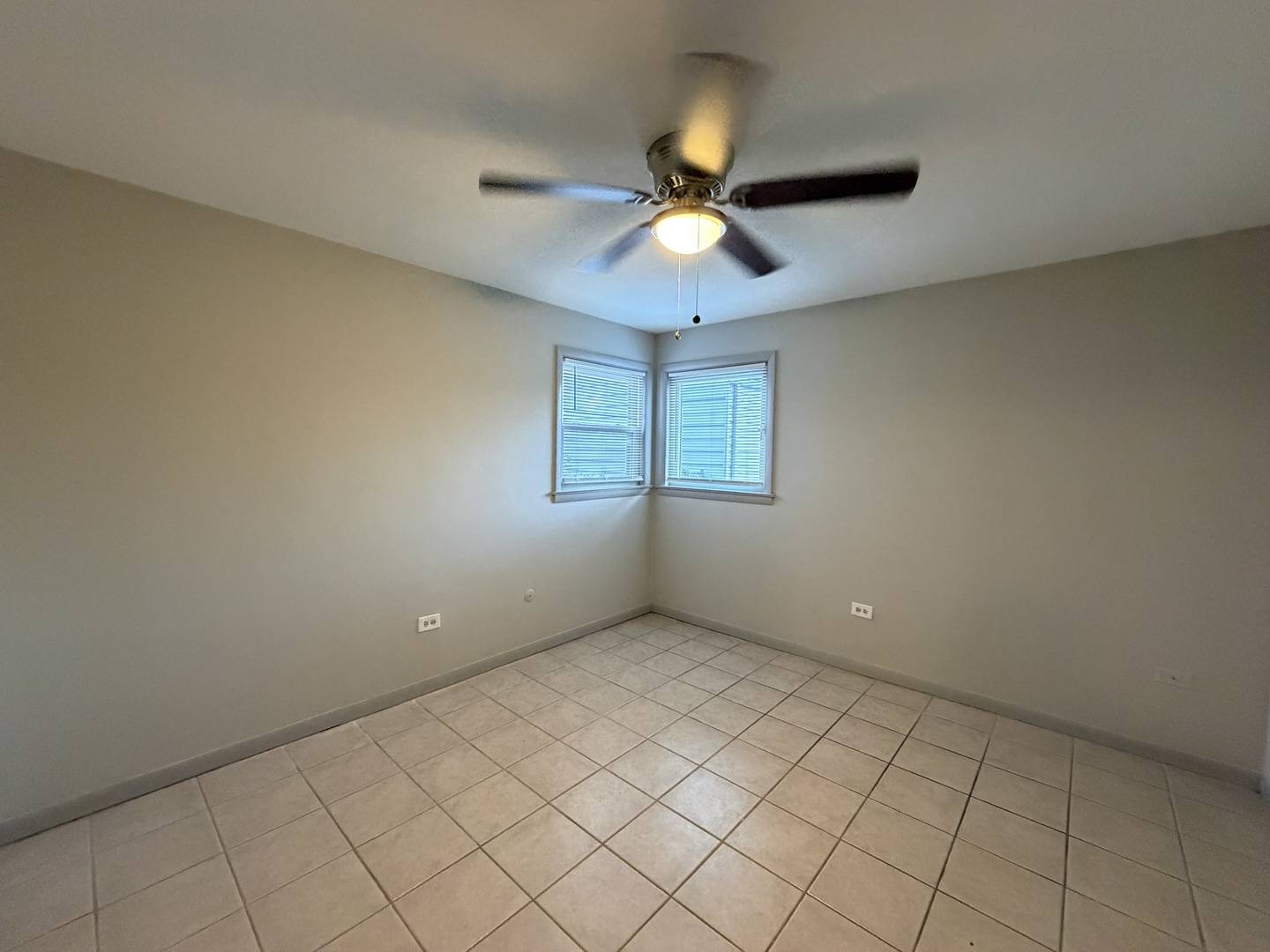 8039 Grand AVE #1S, River Grove, IL 60171