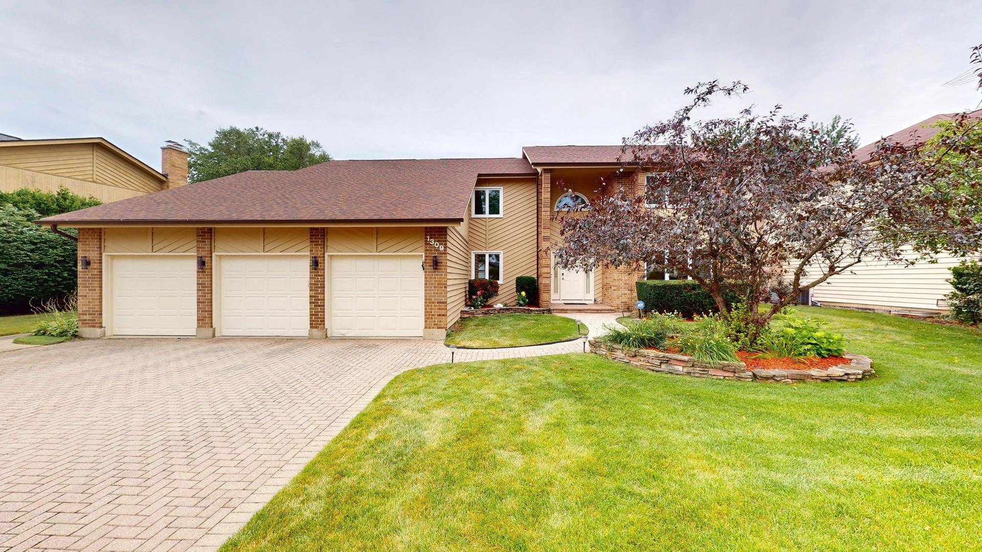 1309 Witney LN, Buffalo Grove, IL 60089