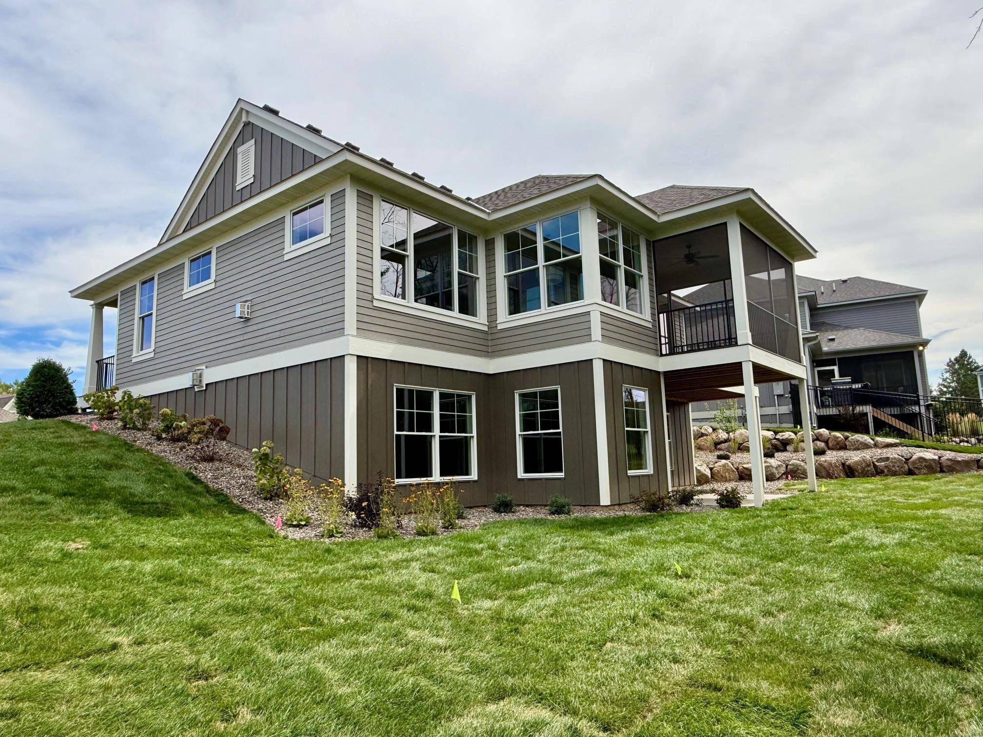 4636 Fable RD N, Hugo, MN 55038