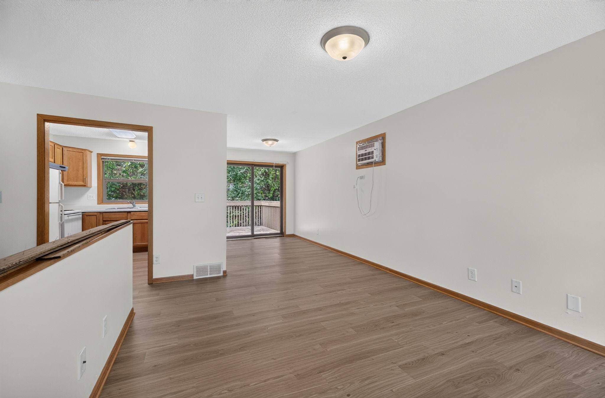6463 Delilah AVE, Inver Grove Heights, MN 55076