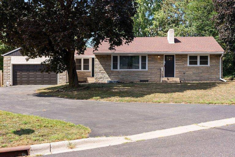 1689 Edgemont ST, Maplewood, MN 55117