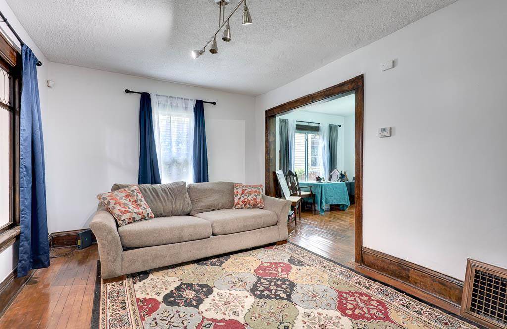 2907 Penn AVE N, Minneapolis, MN 55411