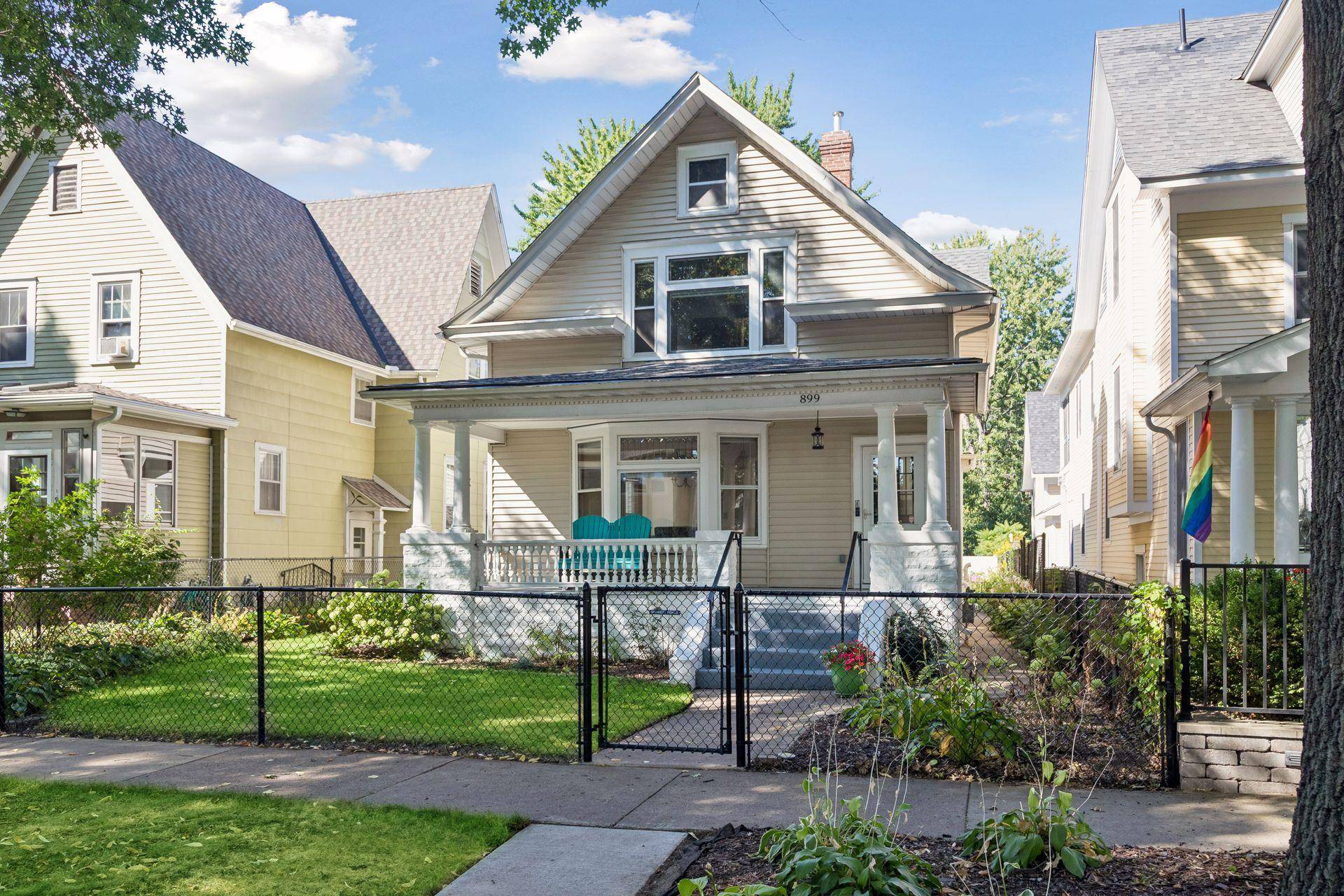 899 Ashland AVE, Saint Paul, MN 55104