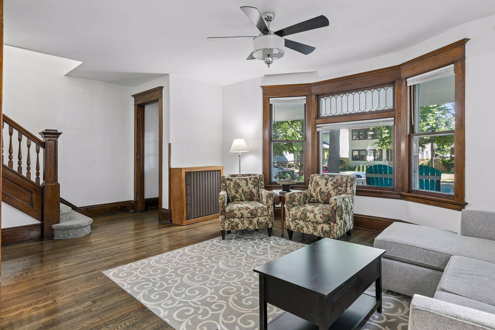 899 Ashland AVE, Saint Paul, MN 55104