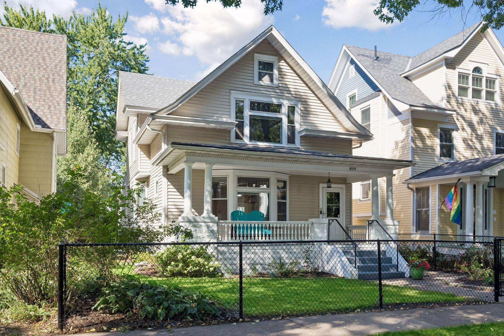 899 Ashland AVE, Saint Paul, MN 55104