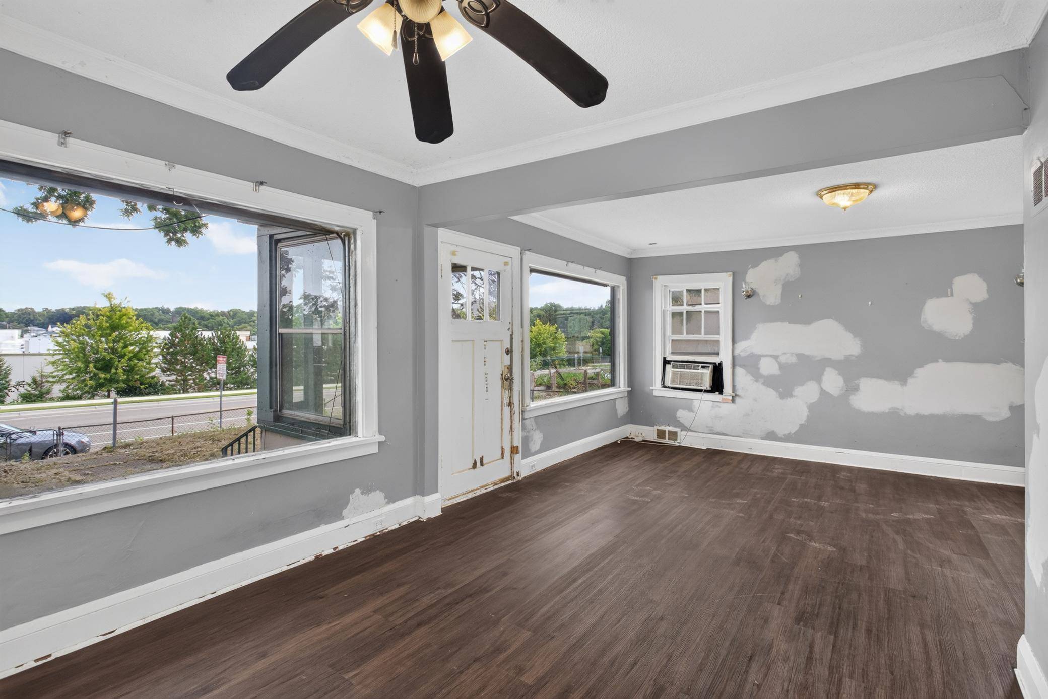 3525 France AVE N, Robbinsdale, MN 55422