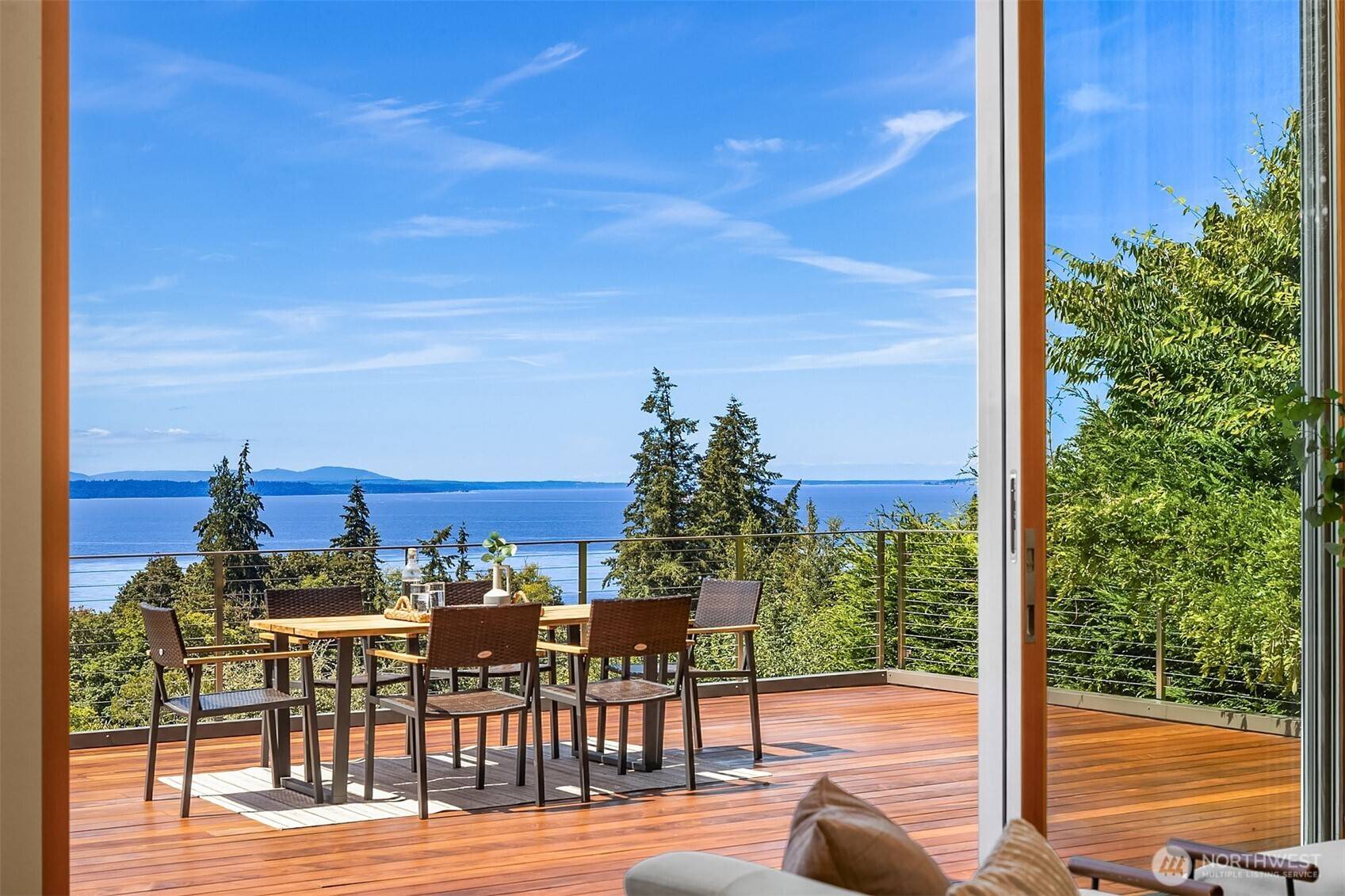 17020 74th AVE W, Edmonds, WA 98026