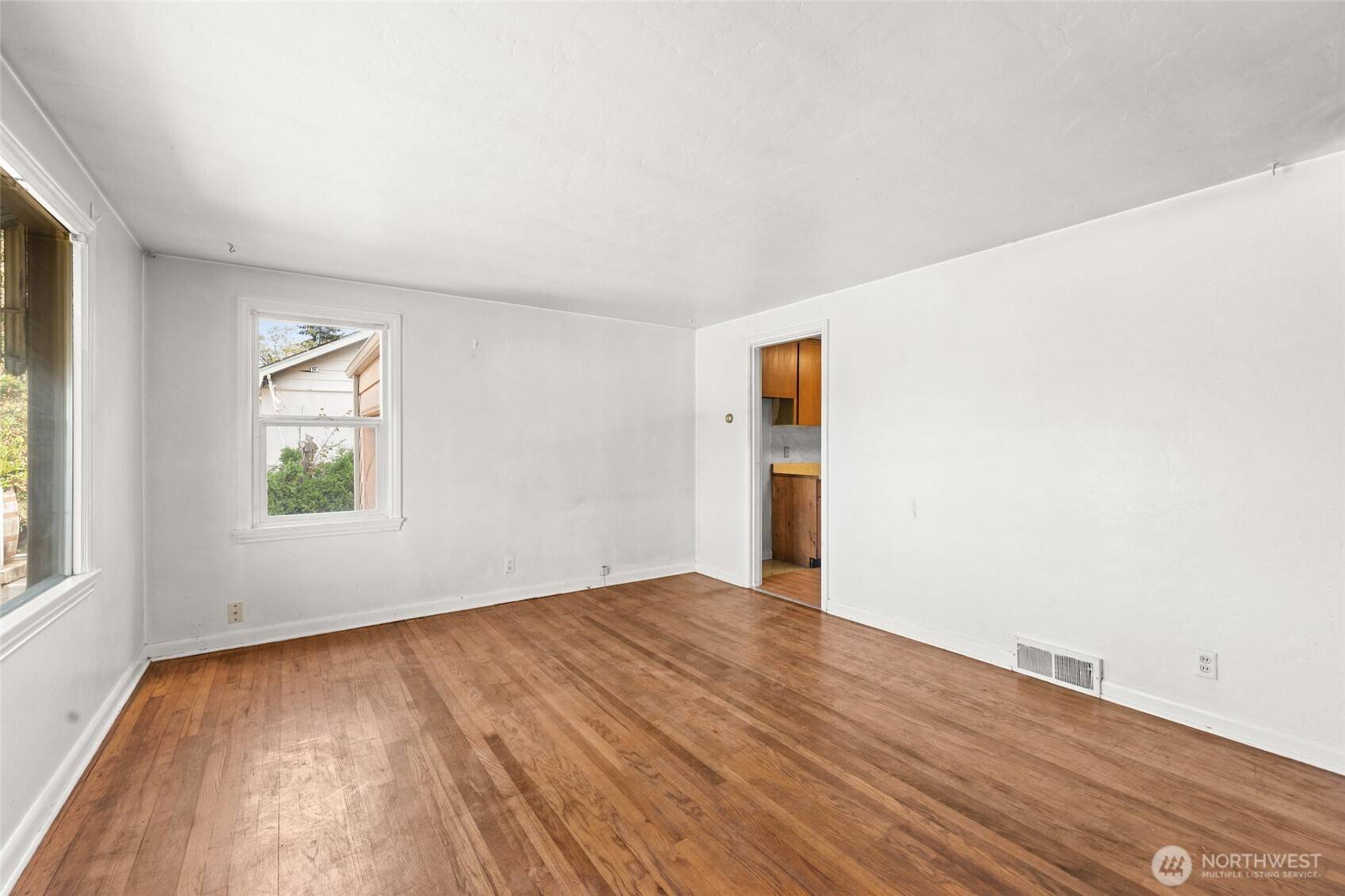 406 Windsor WAY NE, Renton, WA 98056