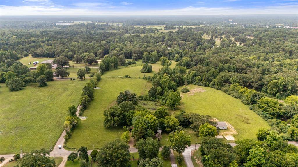 8 Chipmunk RD, Broken Bow, OK 74728