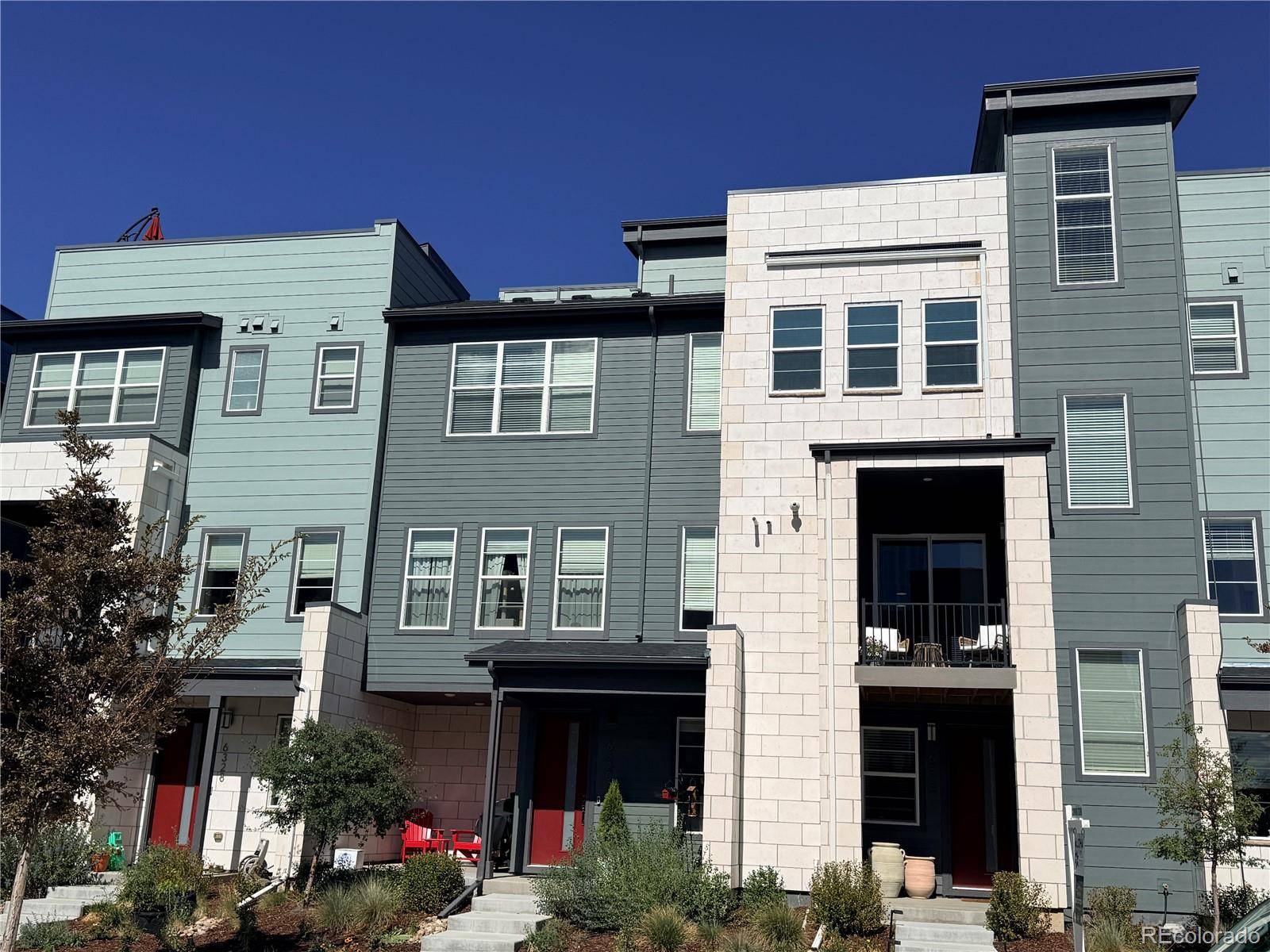 6318 N Dayton CT, Denver, CO 80238
