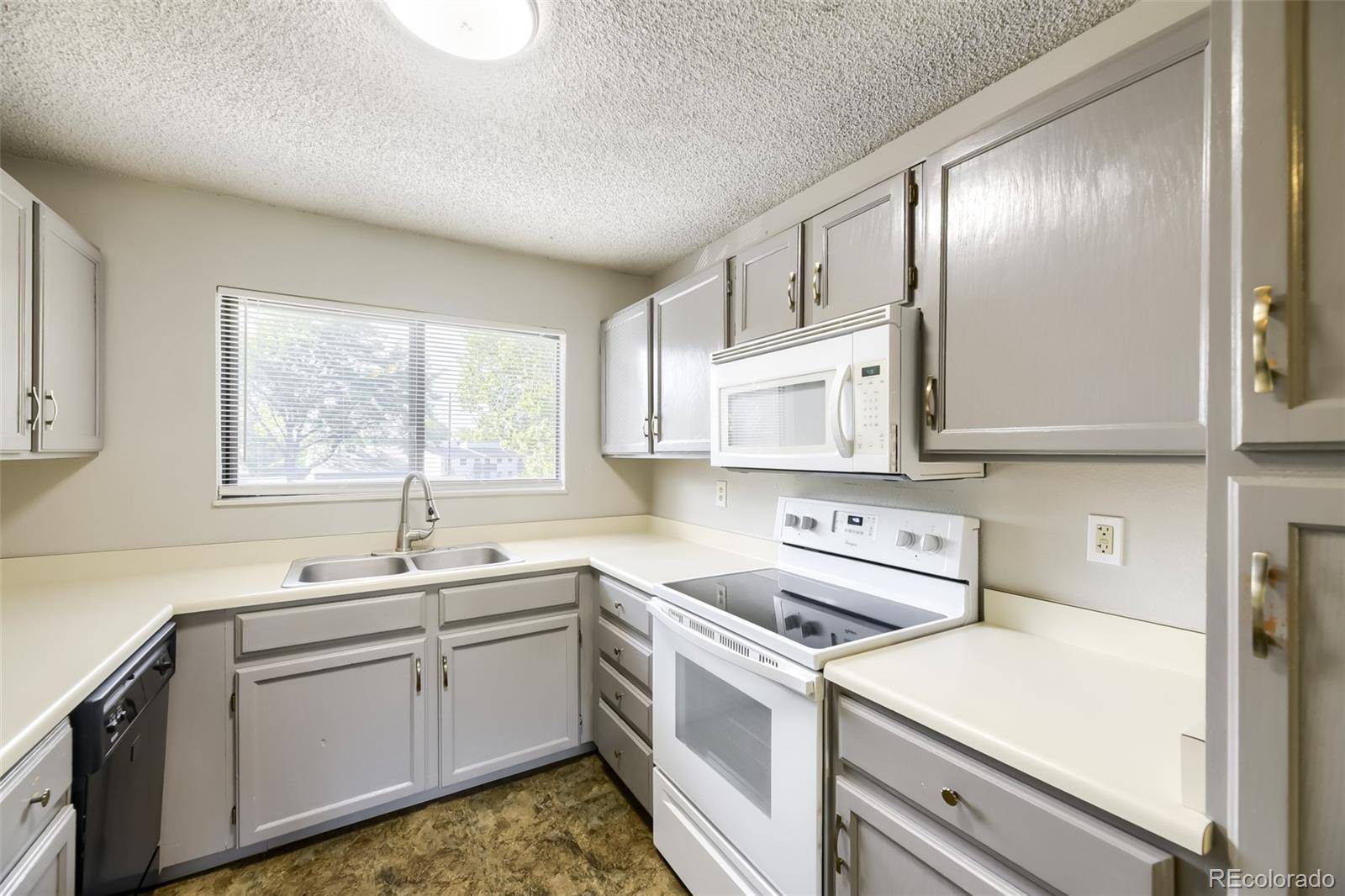 3606 S Depew ST #201, Denver, CO 80235
