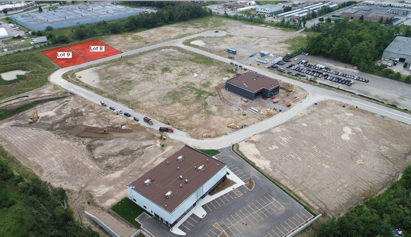 101 Ironstone CRES #Lots 8 - 9, Barrie, ON L4N 8M5