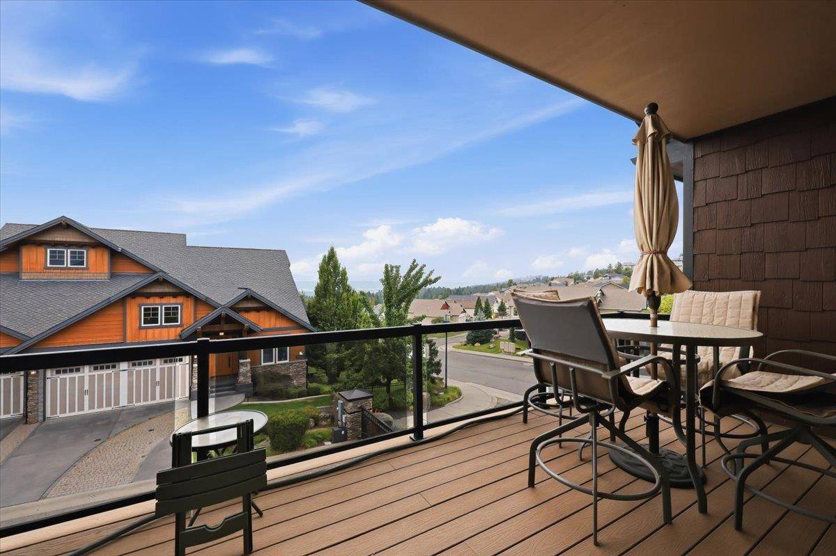 8920 E Woodside Ln, Spokane Valley, WA 99217