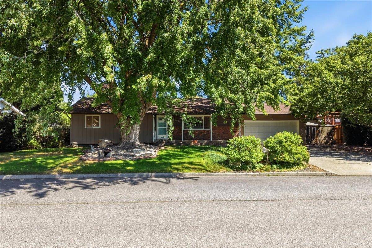 5721 S Moran Dr, Spokane, WA 99223