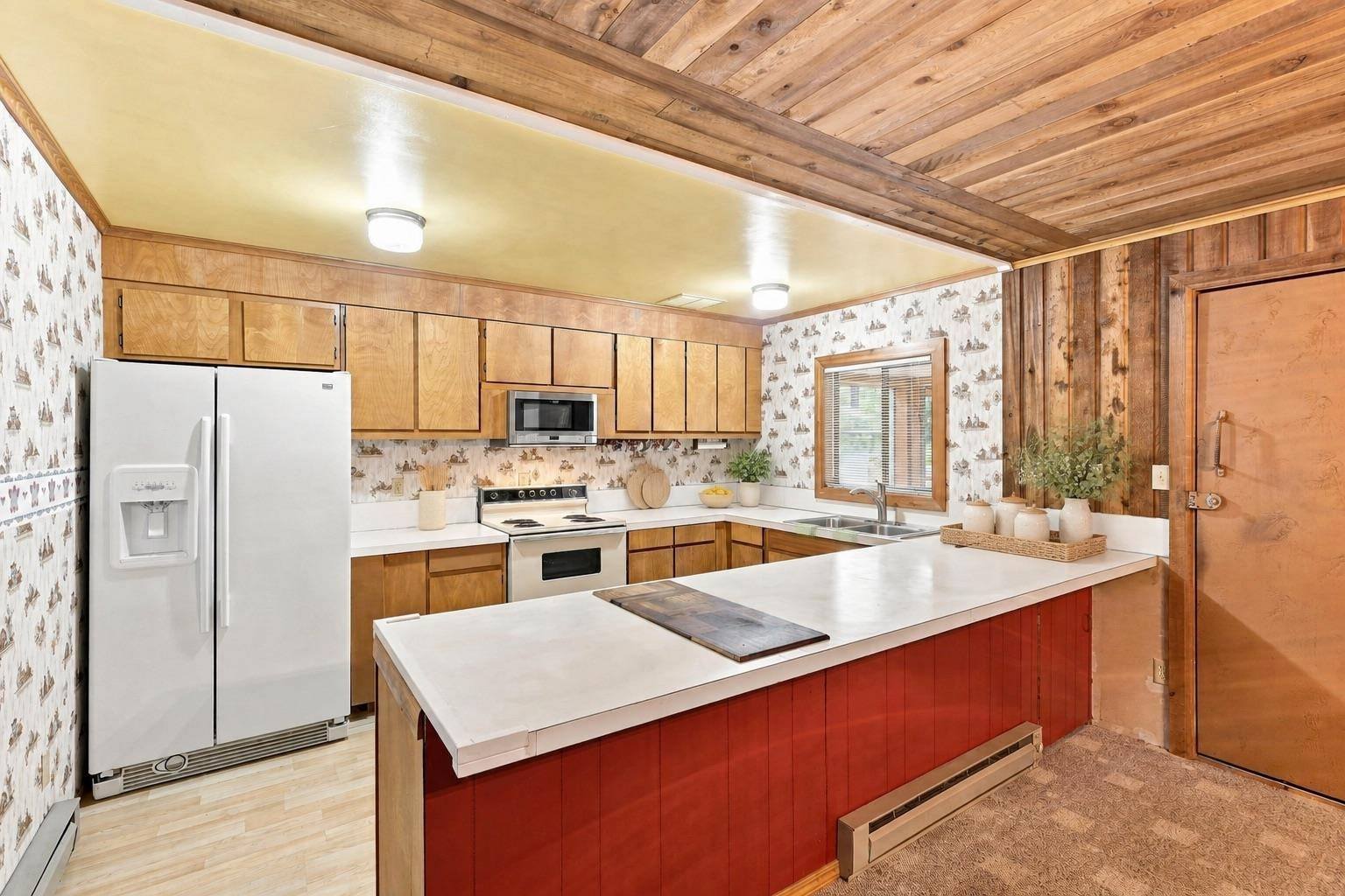 4616 Julius Rd Rd, Loon Lake, WA 99148