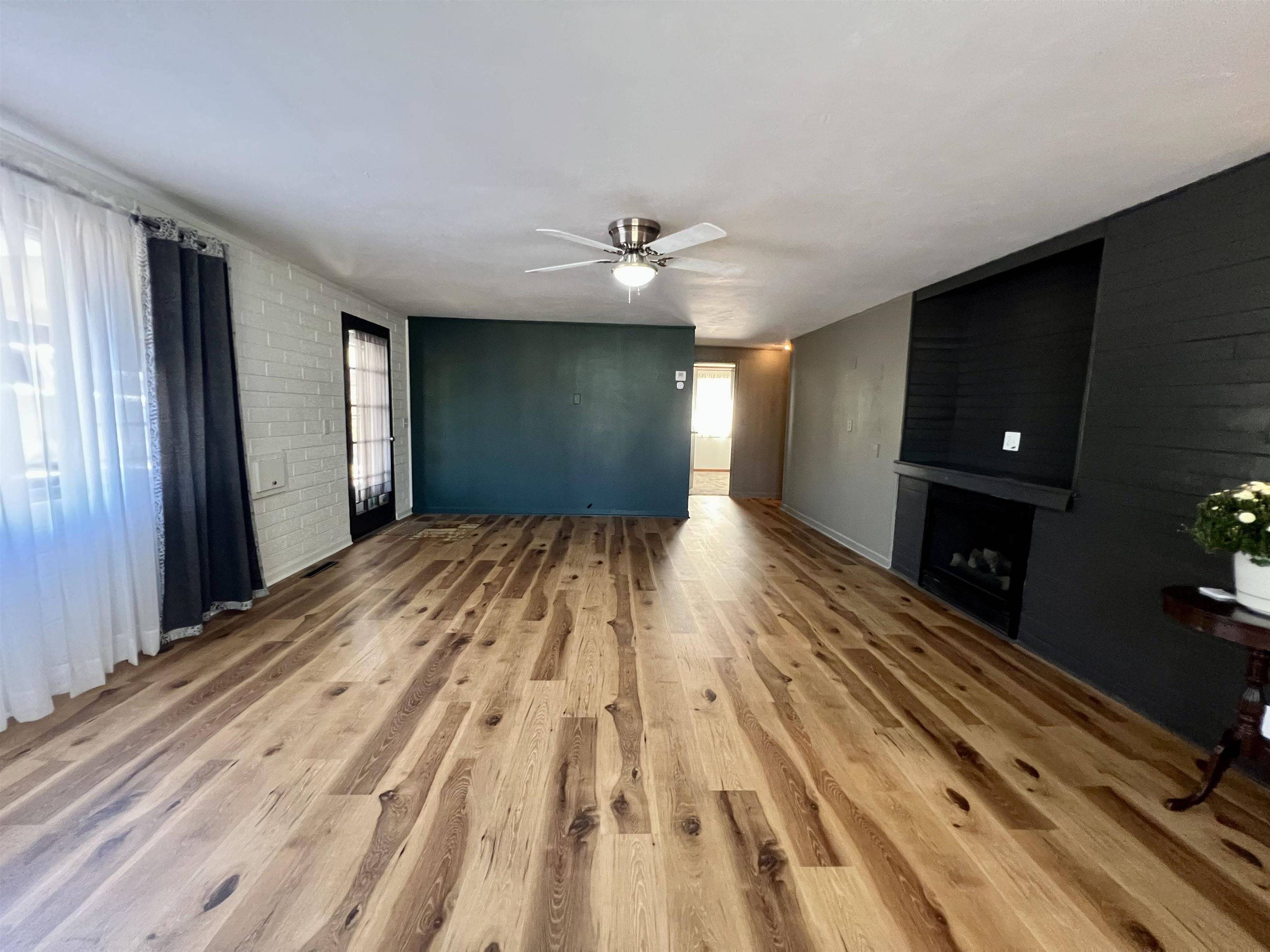 911 N 3rd, Arkansas City, KS 67005