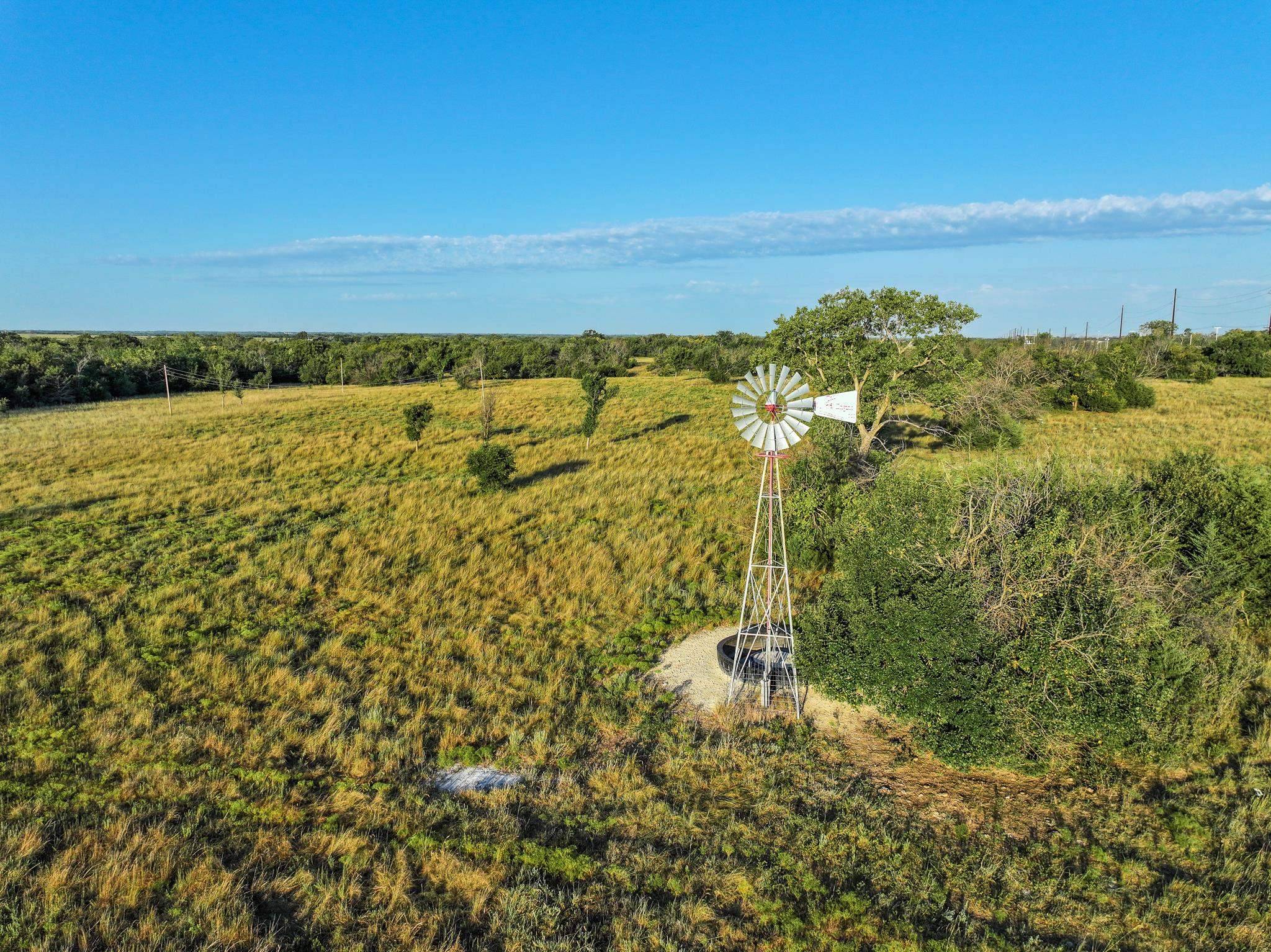 504 SW Hunter Rd, Towanda, KS 67144