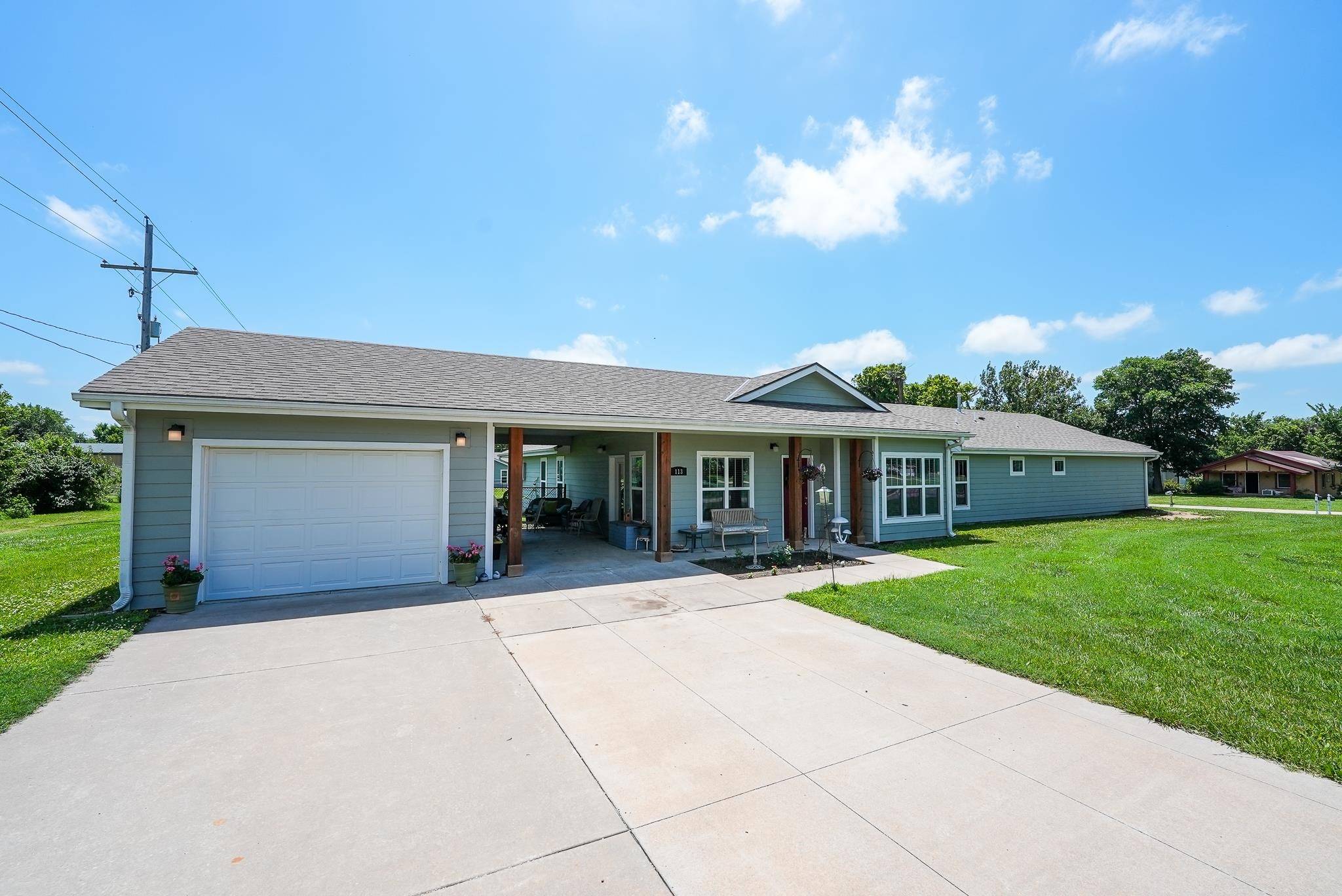 1108 N Main, Eureka, KS 67045