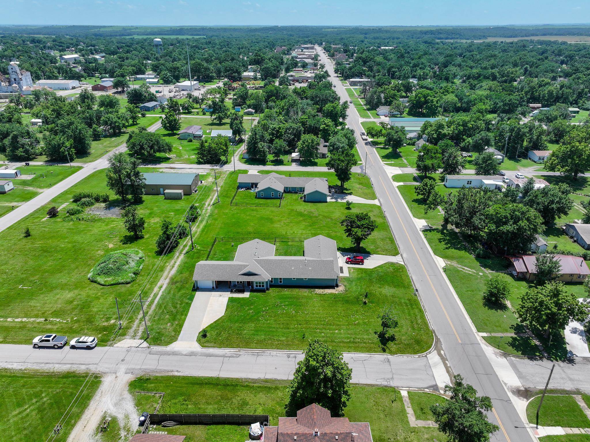 1108 N Main, Eureka, KS 67045
