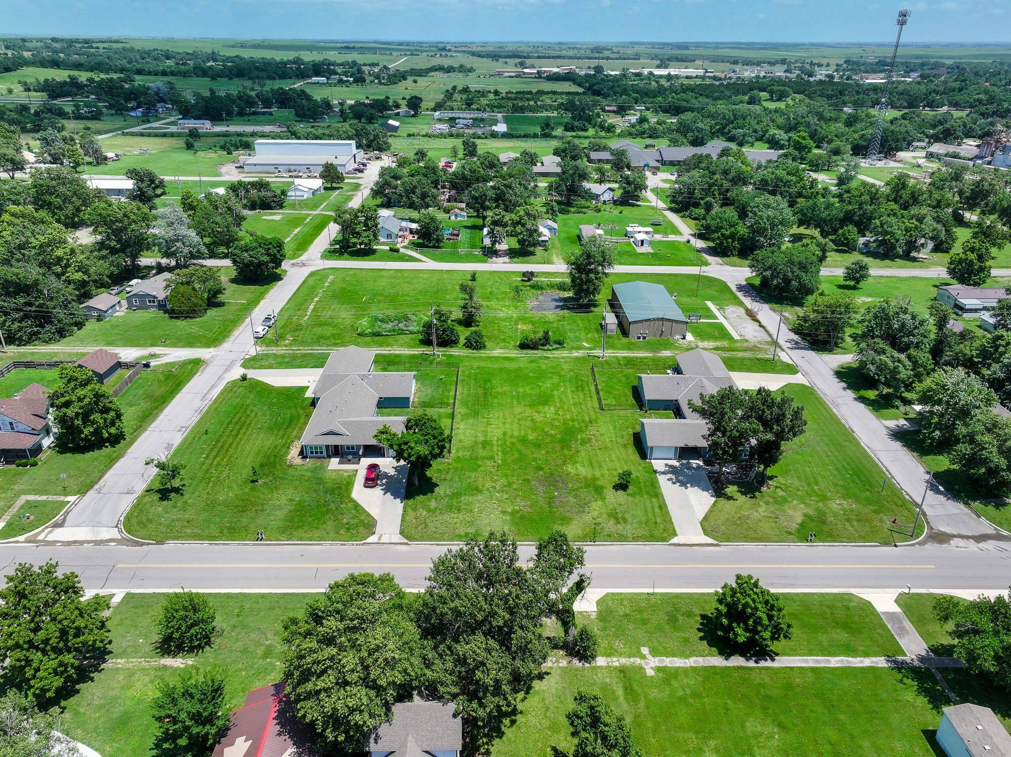 1108 N Main, Eureka, KS 67045