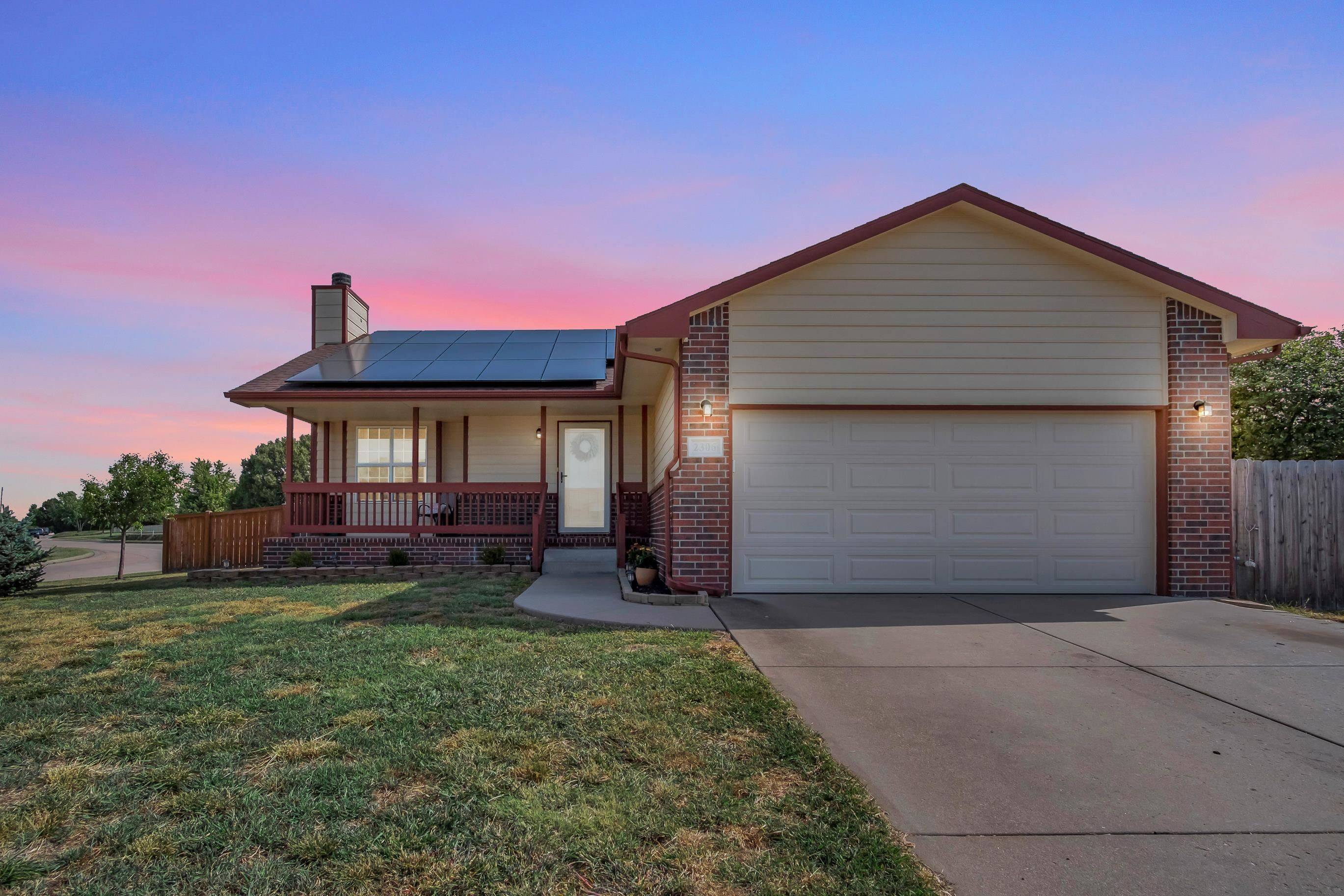 2306 Paddington Ct, Newton, KS 67114
