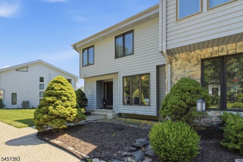 235 Cherokee Rd, Andover Twp., NJ 07848