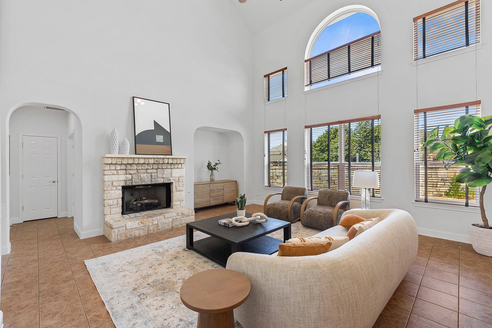 2704 Covington PL, Round Rock, TX 78681