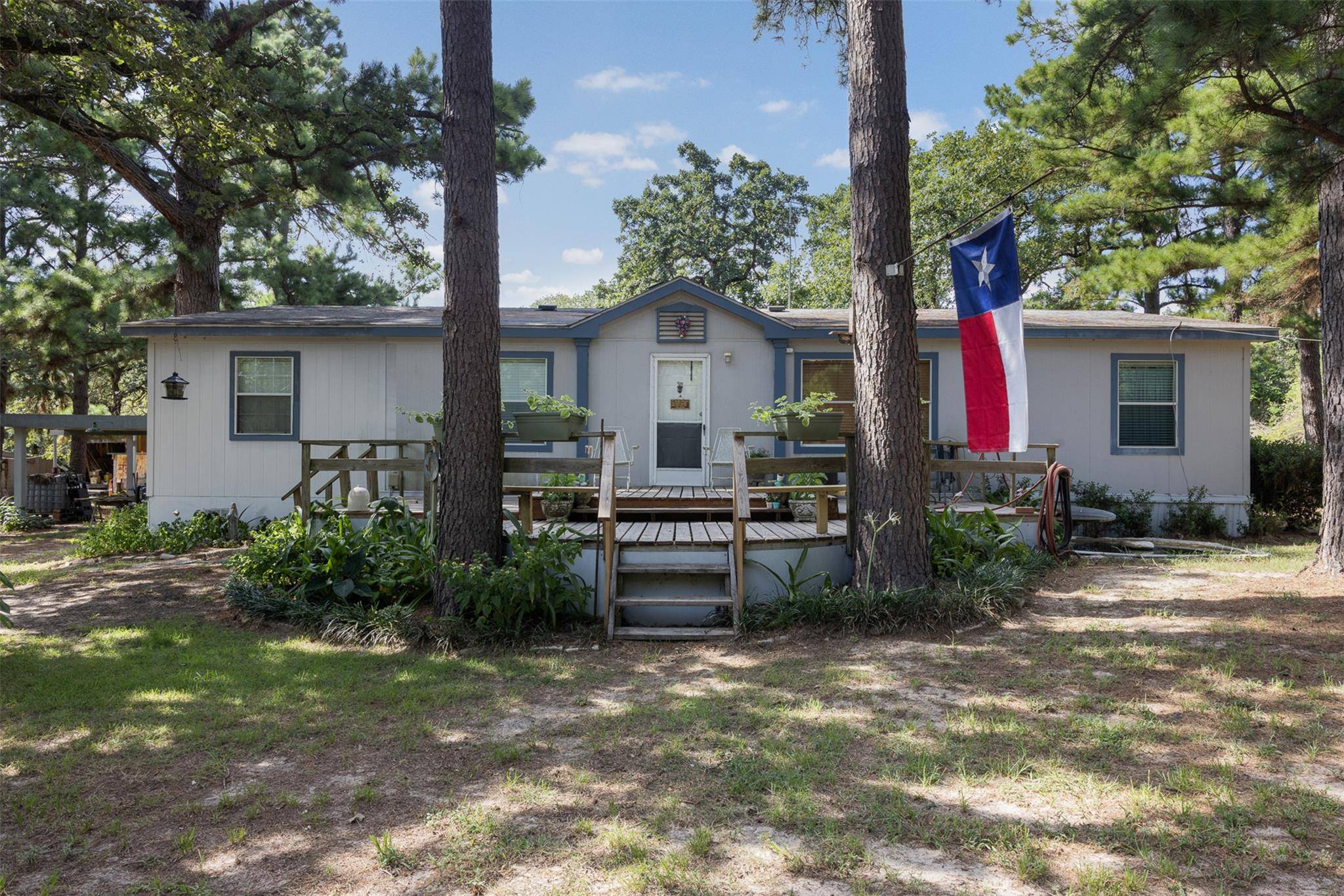 422 Private Road 7051 RD, Milano, TX 76556
