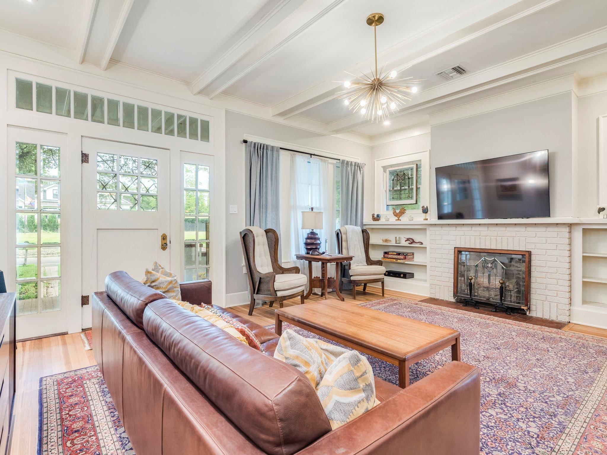 1602 Lexington ST, Taylor, TX 76574