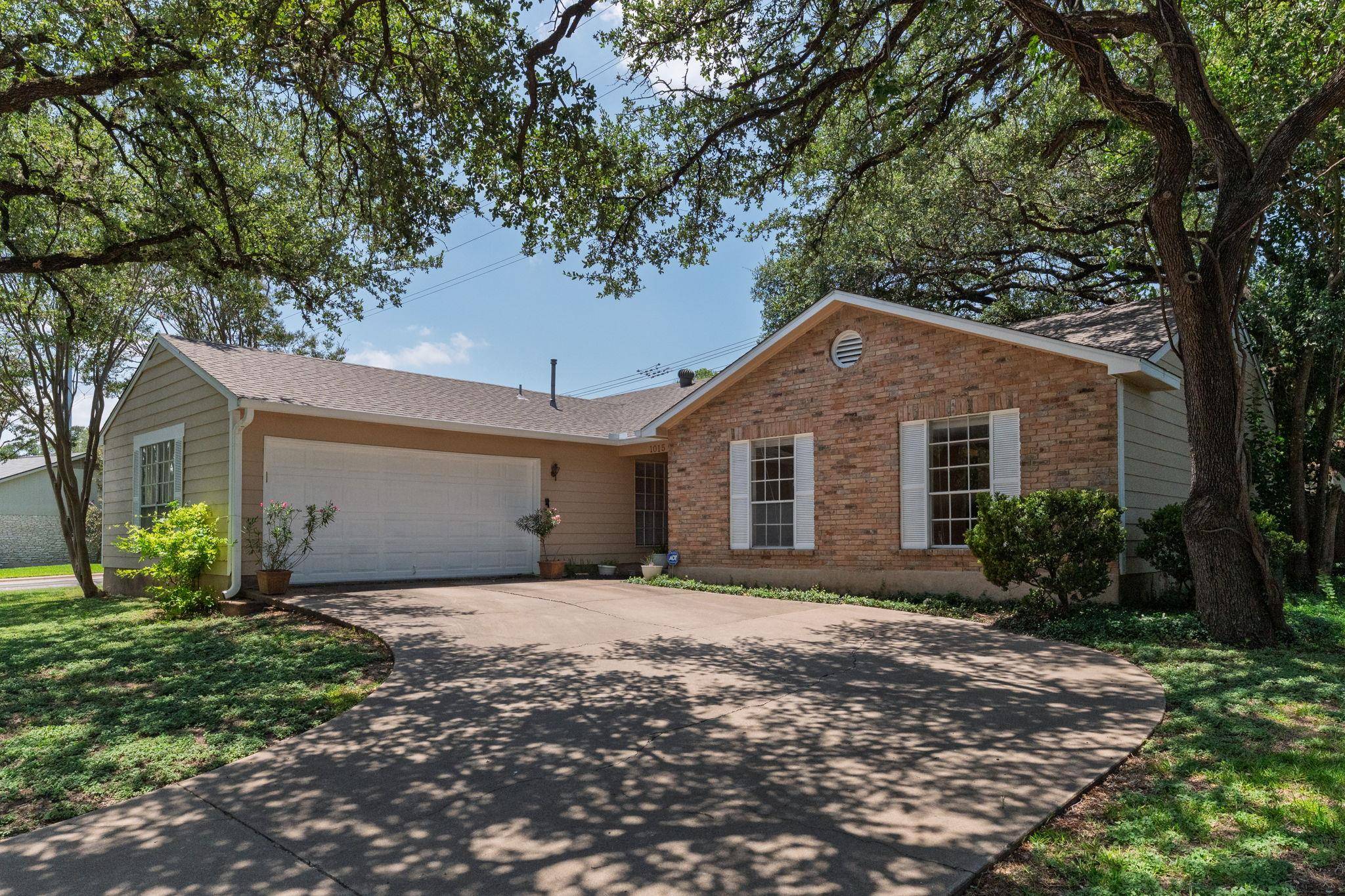 1015 Huntridge DR, Austin, TX 78758