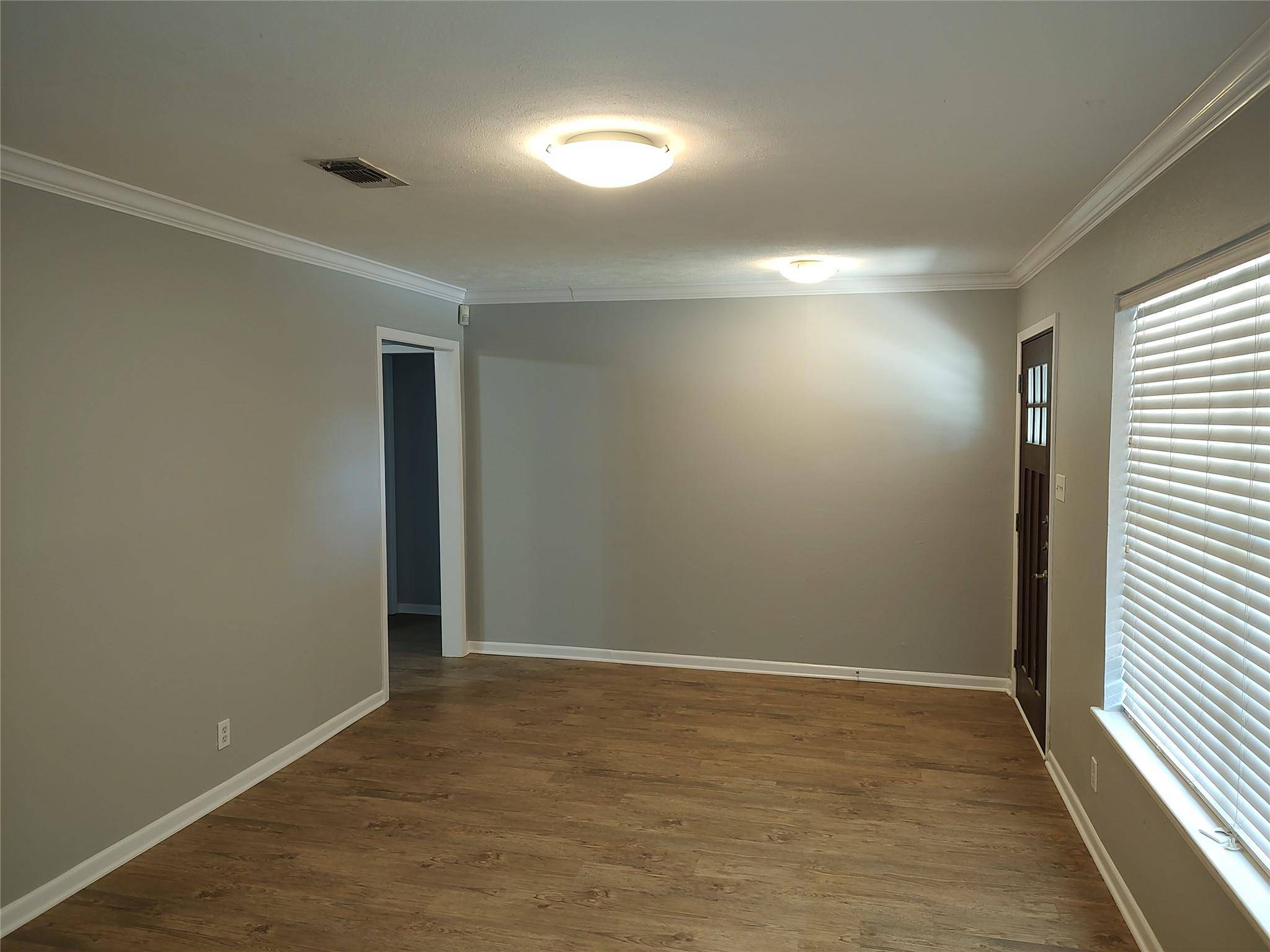 3304 Woodbriar LN, Austin, TX 78723