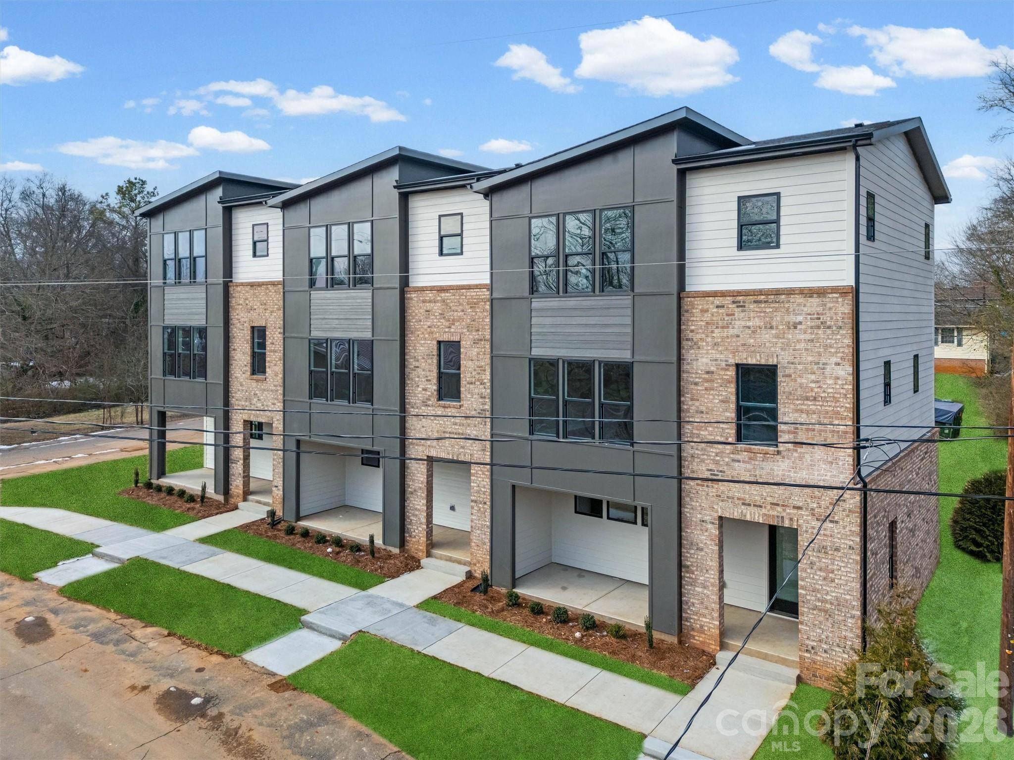 401 N Lee ST #B, Mount Holly, NC 28120