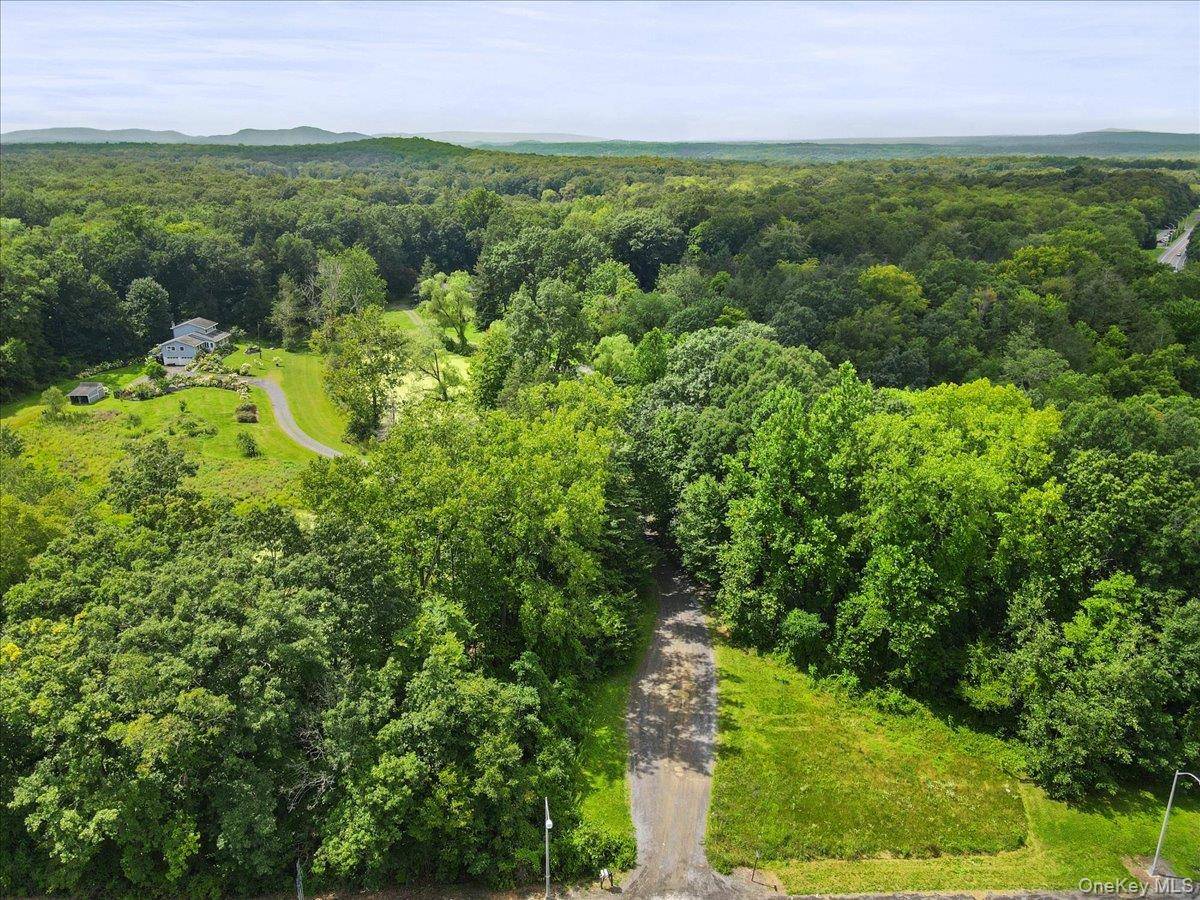 Beckrick DR, Rhinebeck, NY 12572