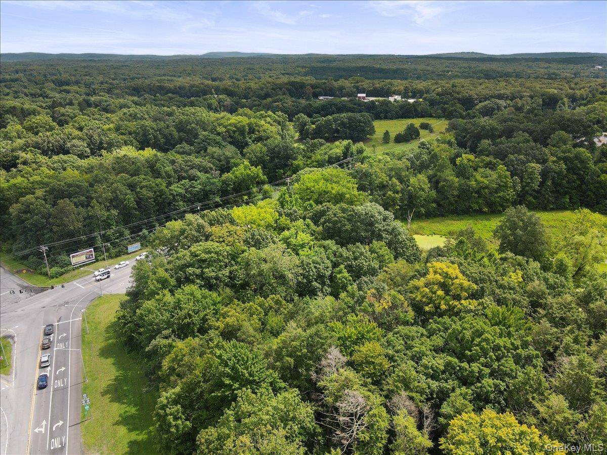 Beckrick DR, Rhinebeck, NY 12572