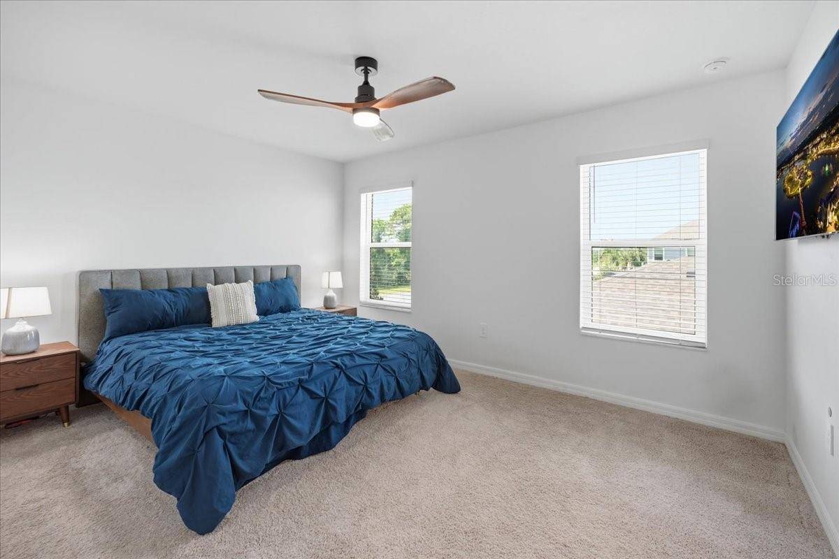 1872 STERN LN, Sarasota, FL 34240