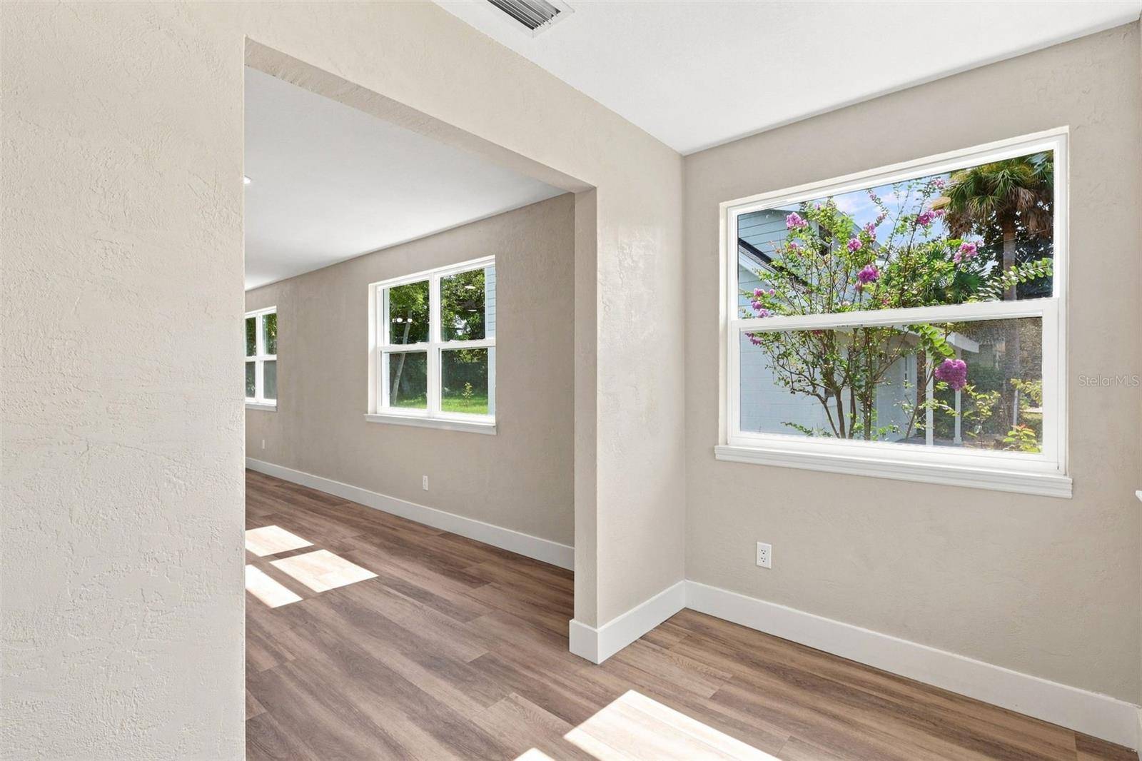 256 LAWS LN, Ormond Beach, FL 32174
