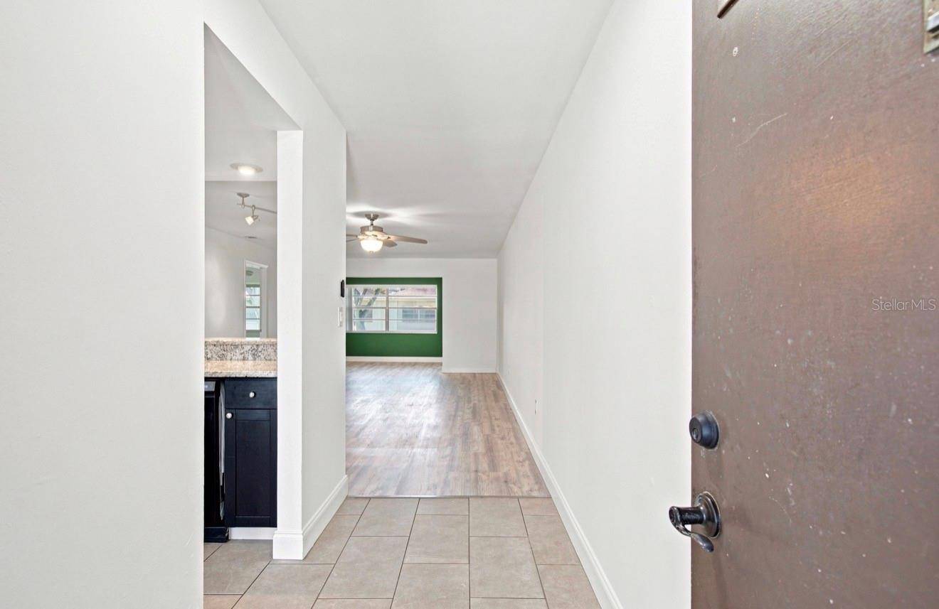 7570 92ND ST #203C, Seminole, FL 33777