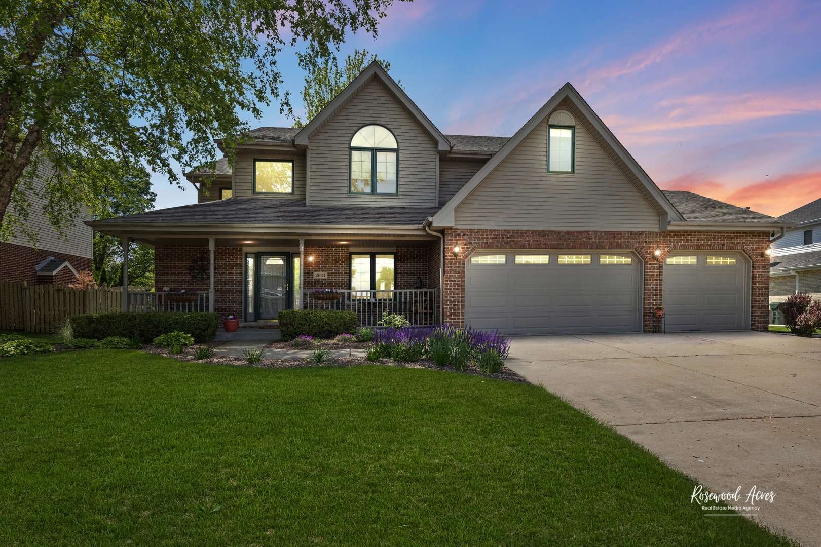 2641 Tanaga Basin, New Lenox, IL 60451