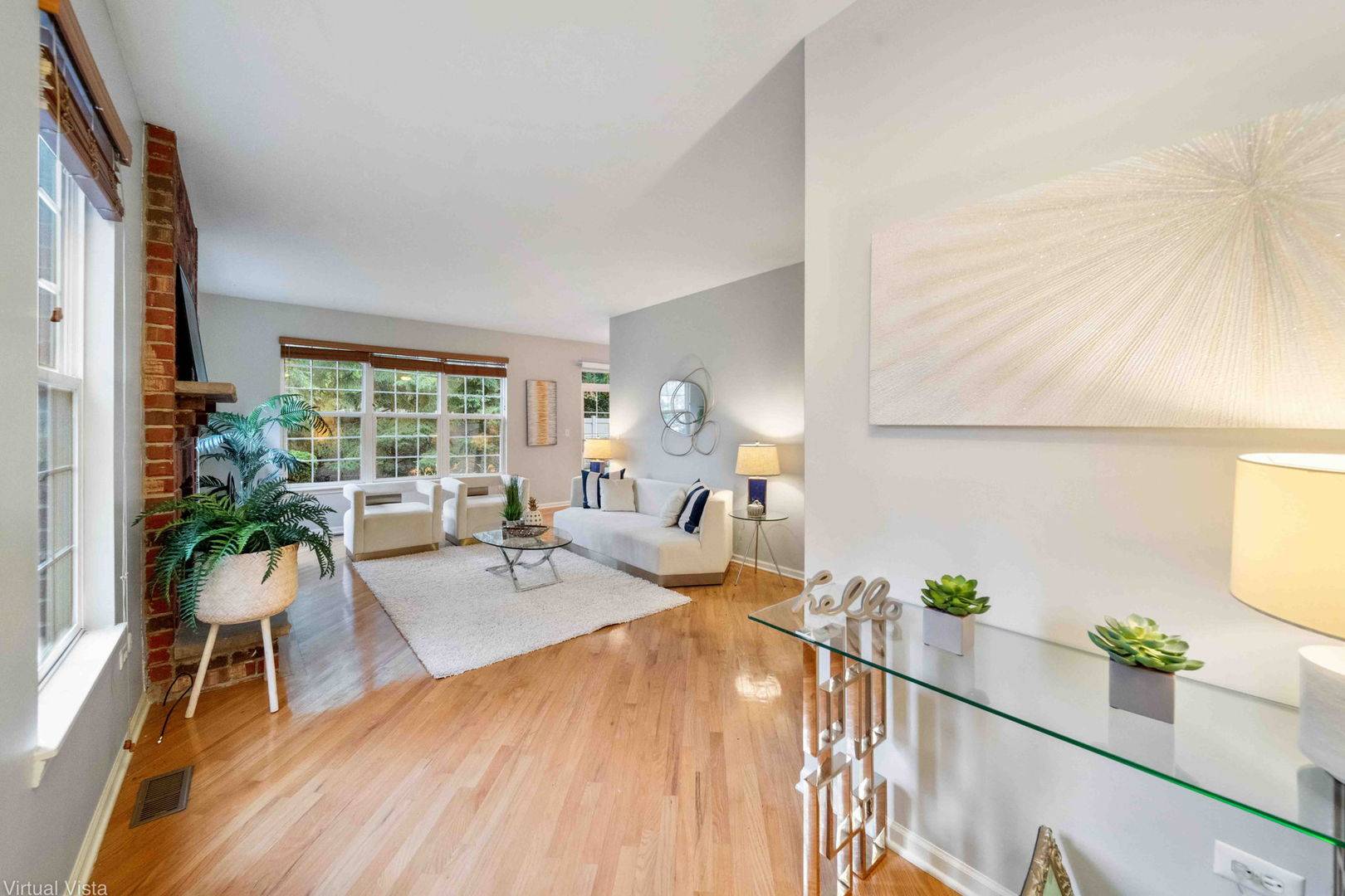 410 N River RD, Naperville, IL 60540